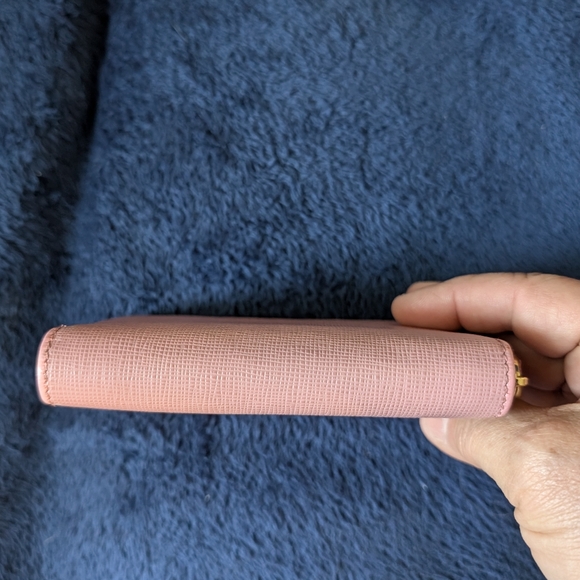 FENDI pink Leather zip around Wallet, 4.5x3x.5", WITH FENDI BOX, with RFID,EUC - Picture 11 of 14